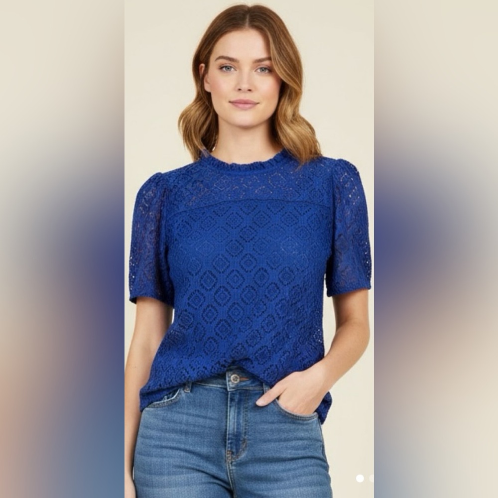 $6💙Bundled LOFT Elegant Blue Lace Top